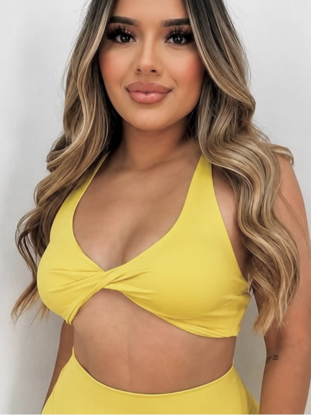 Peachy Bunz Exclusive Sports Bra Sz S - Yellow